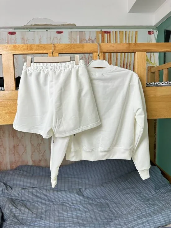 ALO White Sweatshirt and Shorts Set — Exceptional Quality, Size M - Picture 2 of 3